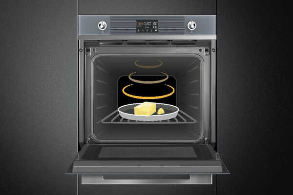 Piekarnik z funkcją mikrofali Smeg SO6104M2PB3